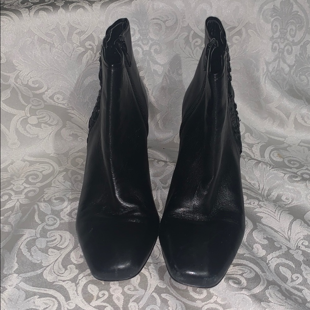 Shoes - Picture 2 of 4
